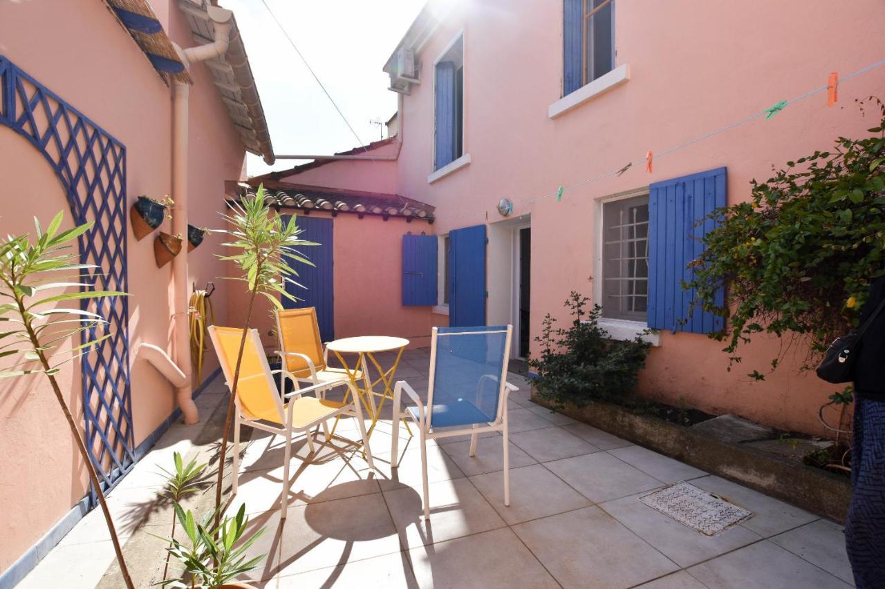 Ferienwohnung Moulin Rose, Parking - Jardin Arles Exterior foto