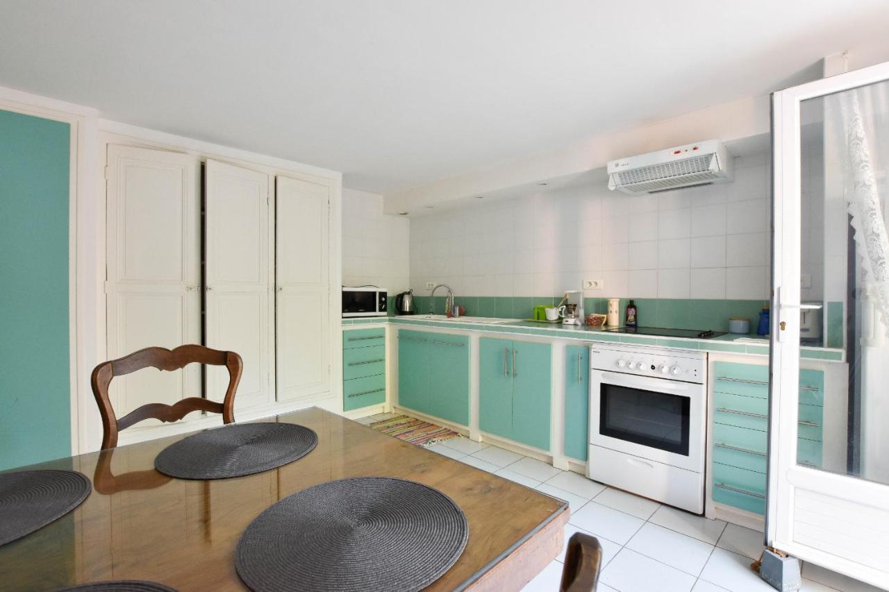 Ferienwohnung Moulin Rose, Parking - Jardin Arles Exterior foto